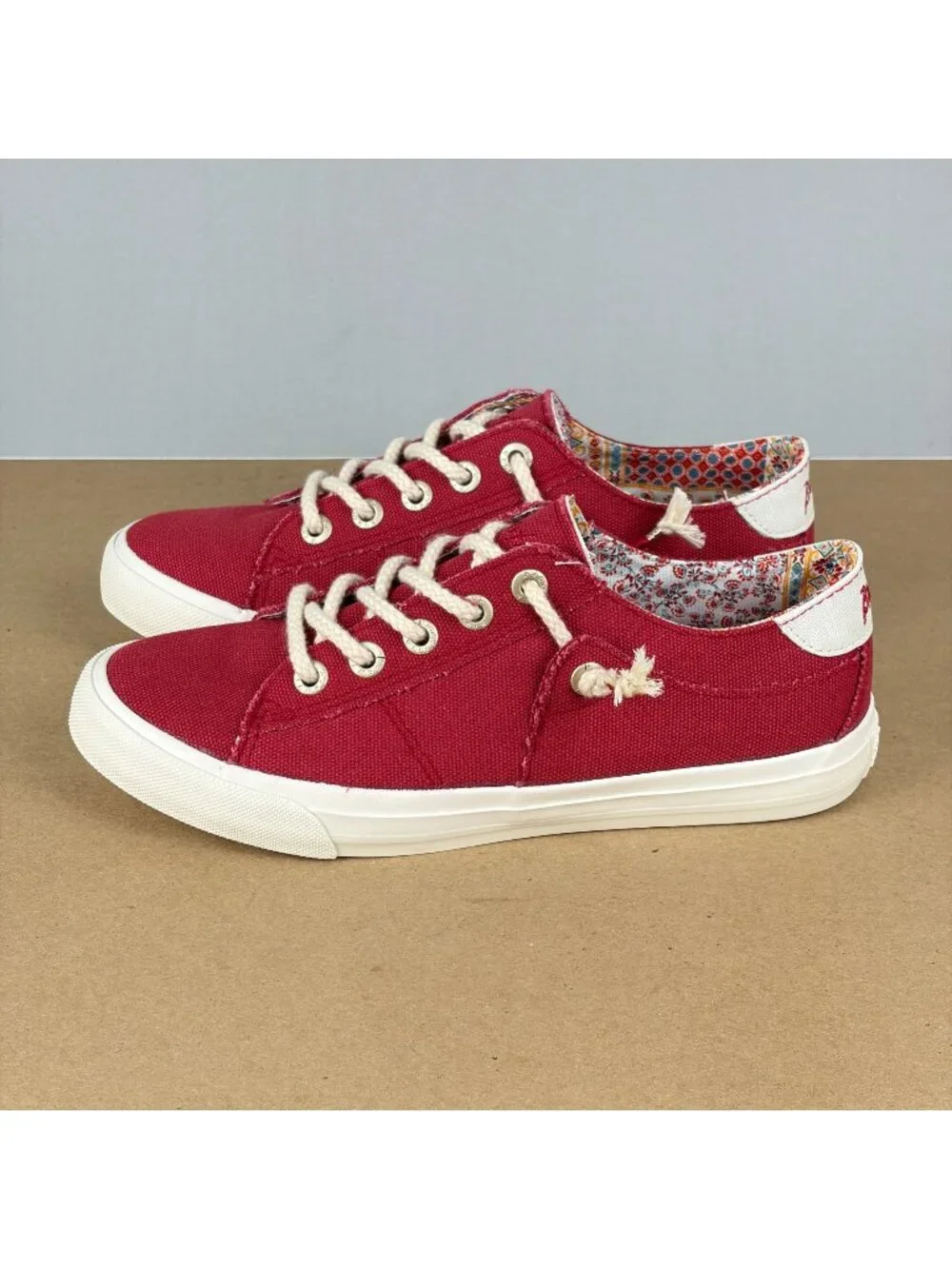 Blowfish Malibu Martina Canvas Sneakers Womens 8.5 Red White Lace Up Casual